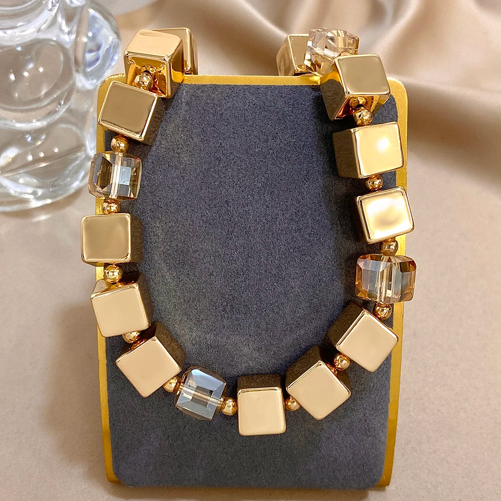 Ravienne – Bold Sculptural Gold Necklace & Bracelet