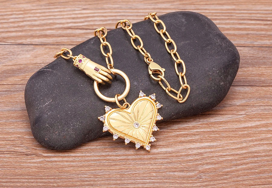 Aurivante – Gold Heart Pendant Link Necklace