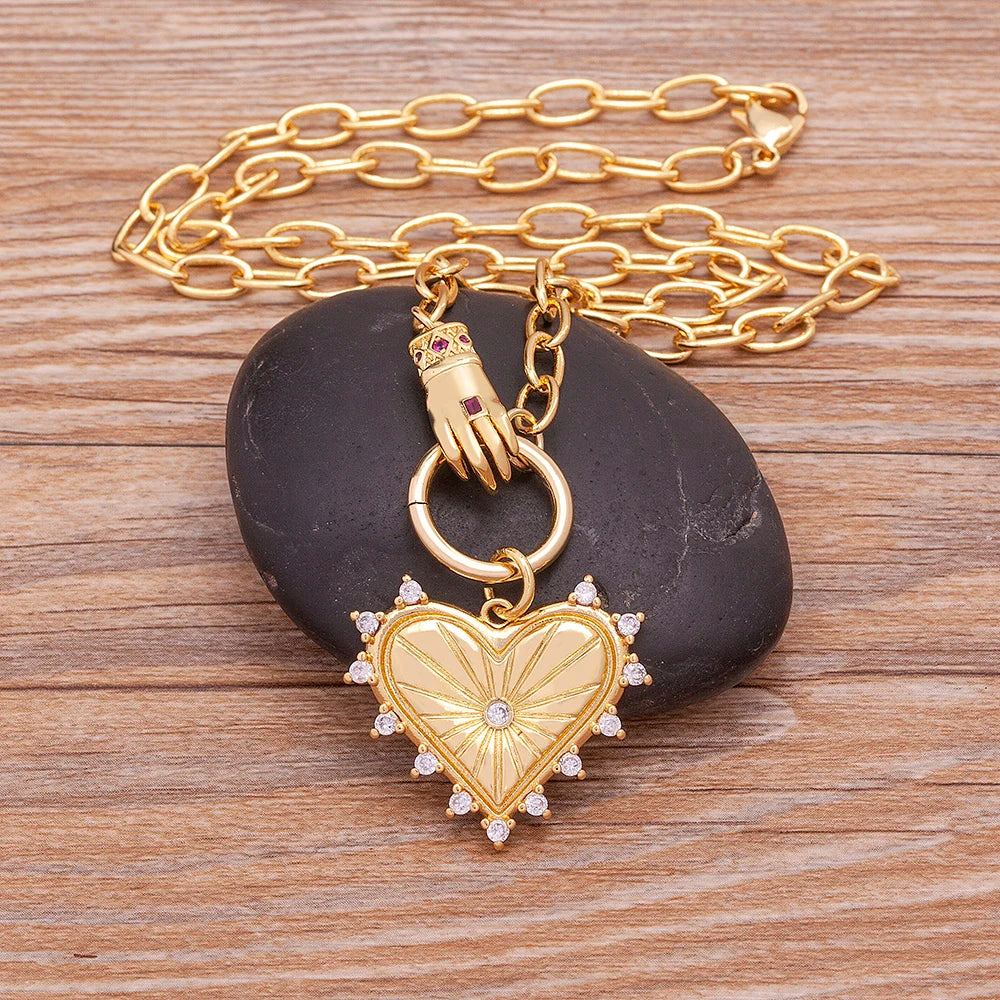 Aurivante – Gold Heart Pendant Link Necklace