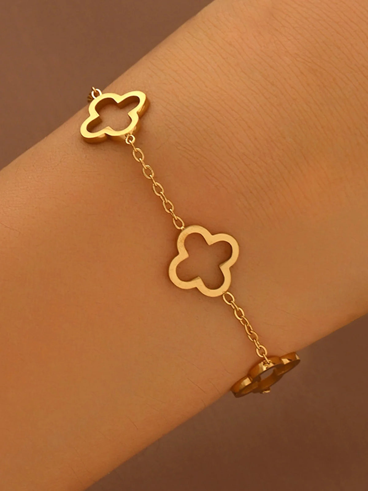 Fortuné Gleam – Vintage Clover Chain Bracelet Trio
