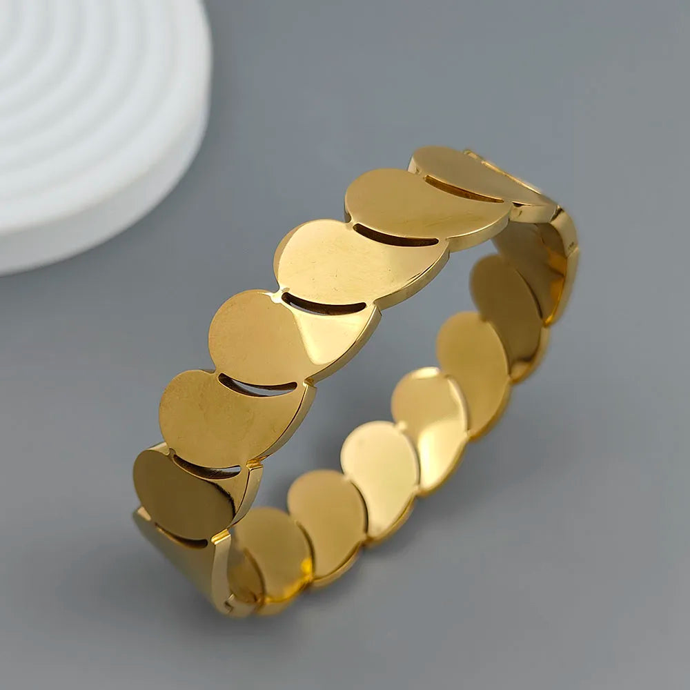 Serena Cascade - Elegant Steel Bracelet