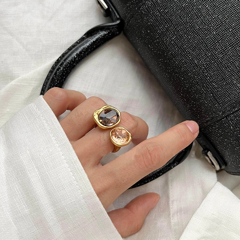 The Aven Ring