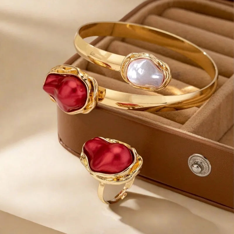 Luna Grace – Pearl Ring & Bracelet Set
