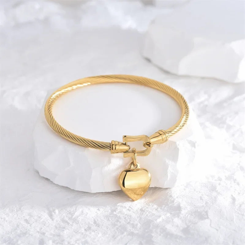 Amara Heart - Gold Plated Women’s Bracelet