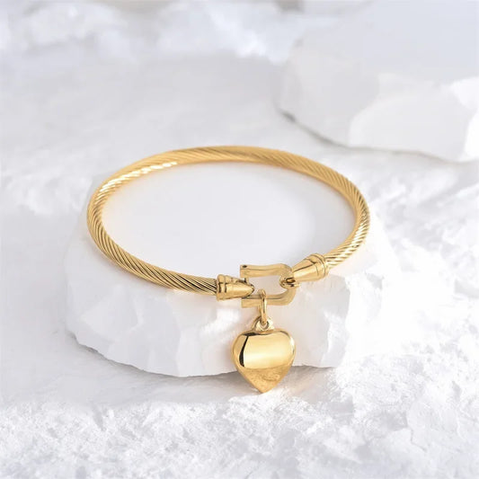Amara Heart - Gold Plated Women’s Bracelet