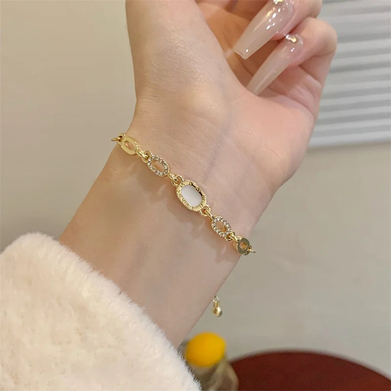 Zavielle – Geometric Gold-Plated Zircon Bracelet