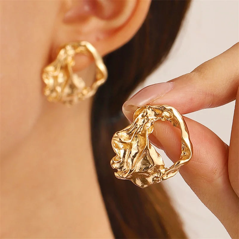 Dahlia Spark – Elegant Petal Stud Earrings