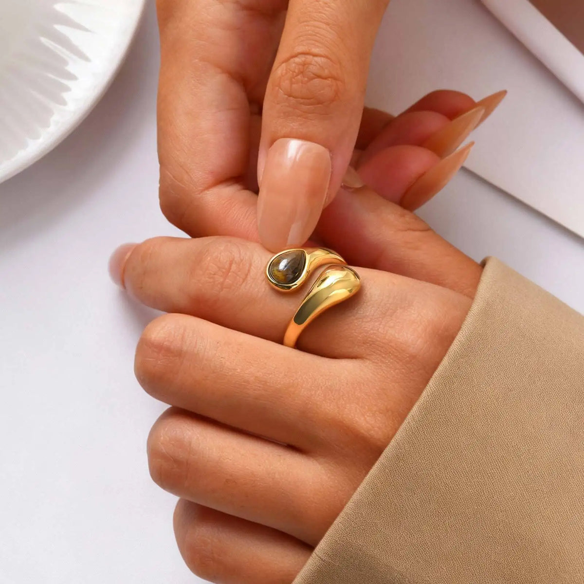 Tigressa Drop – 18K Gold Tiger Eye Statement Ring