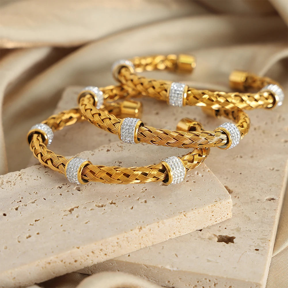 Virelia Weave – Gold-Plated Woven Cuff Bracelet