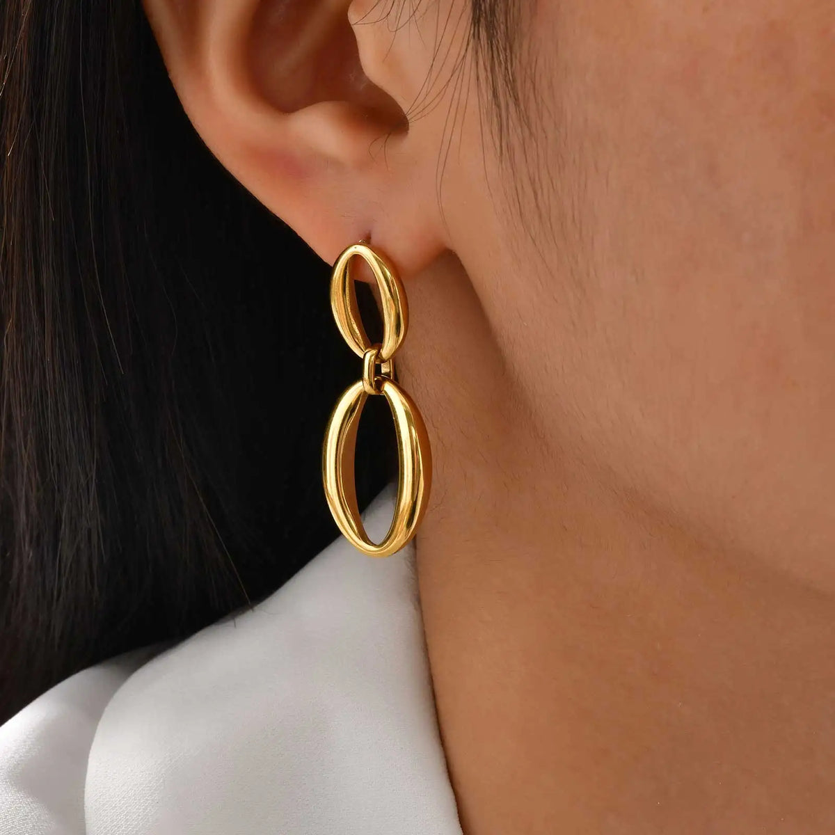 Ellivra Curve – Minimalist Elliptical Stud Earrings