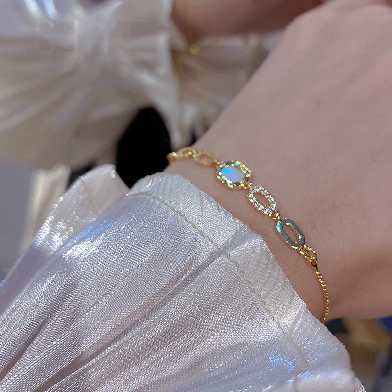 Zavielle – Geometric Gold-Plated Zircon Bracelet
