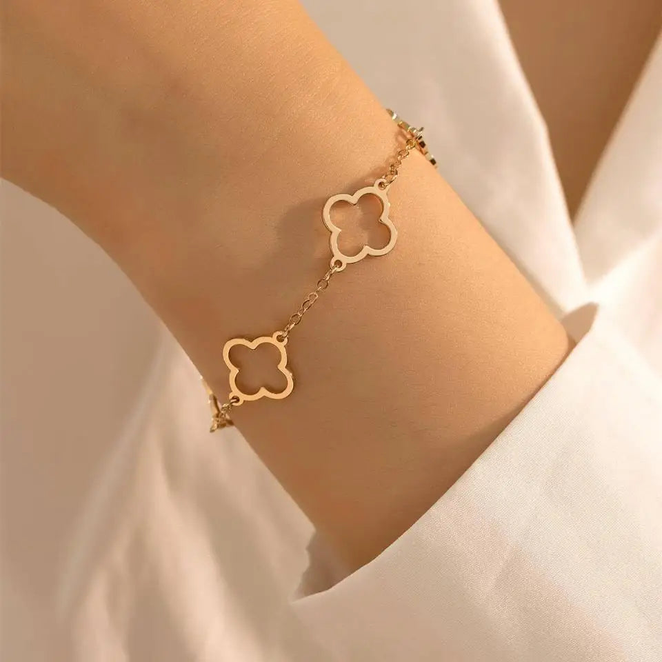 Dionne Luxe – French Lucky Charm Duo