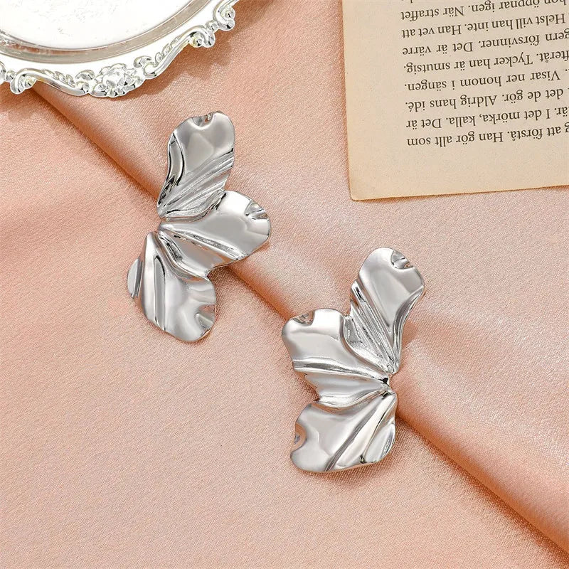 Dahlia Spark – Elegant Petal Stud Earrings