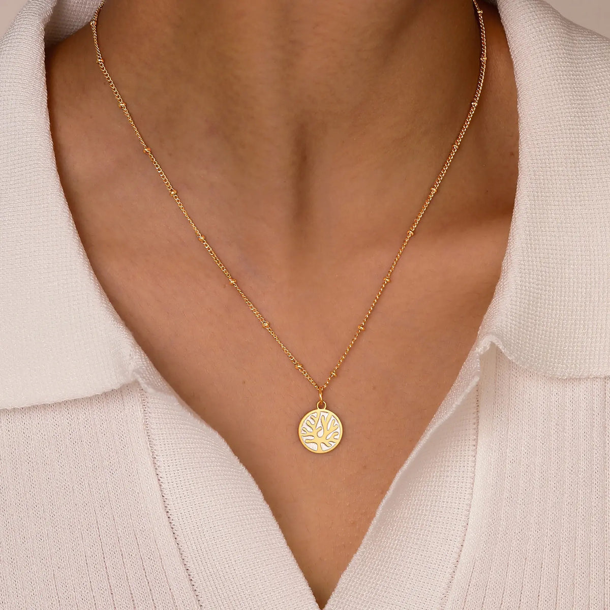 Coralia Charm – Golden Coral Bead Necklace
