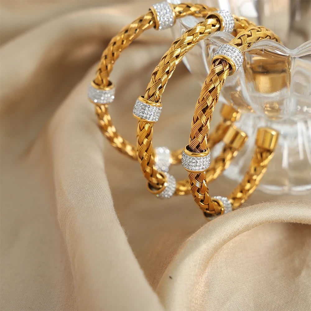 Virelia Weave – Gold-Plated Woven Cuff Bracelet