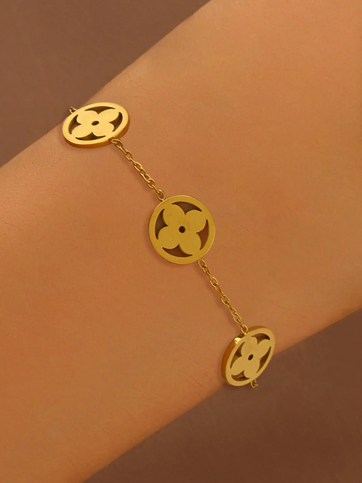 Fortuné Gleam – Vintage Clover Chain Bracelet Trio