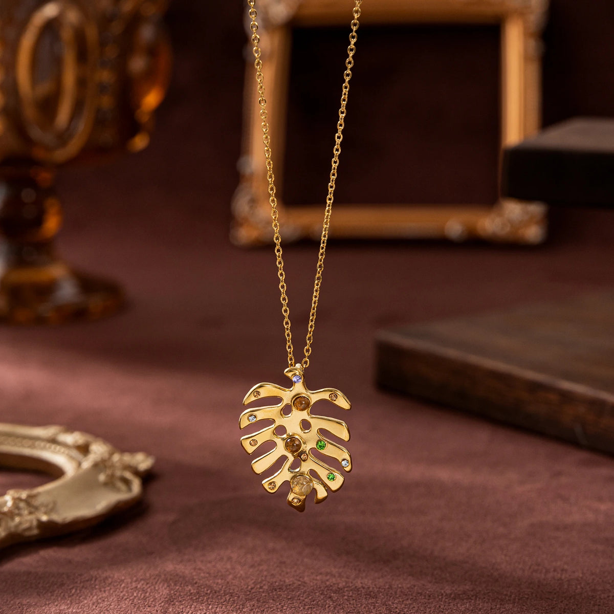Tropiluxe – Gold Monstera Crystal Necklace