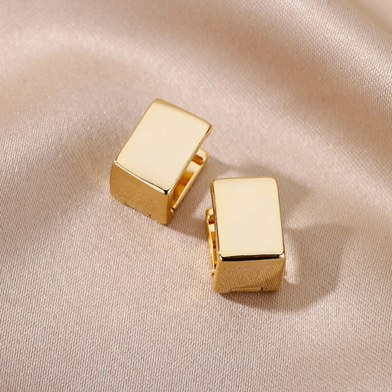 Bianca Shine – Elegant Women’s Hoop Earrings