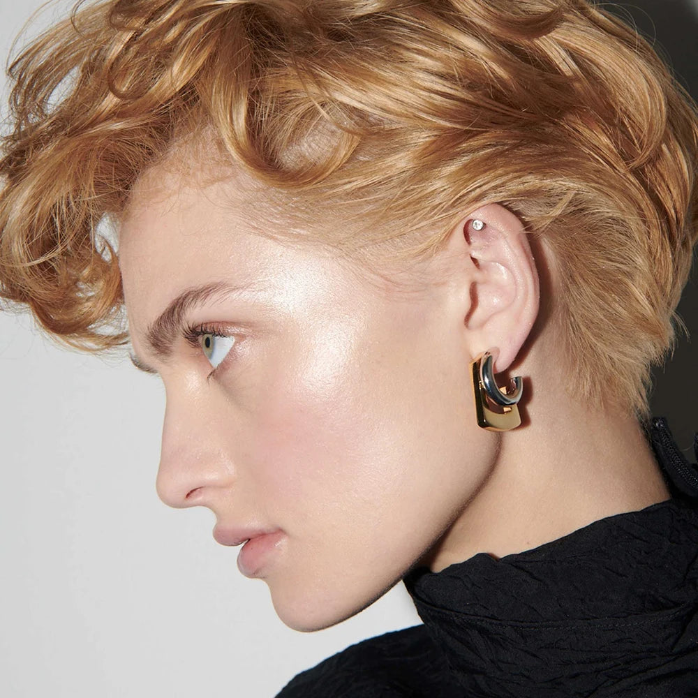 Aurivelle Duo – Mixed Gold & Silver Hoop Earrings