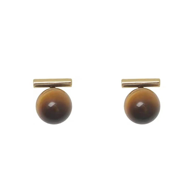 Melavienne – Delicate Stud Earrings